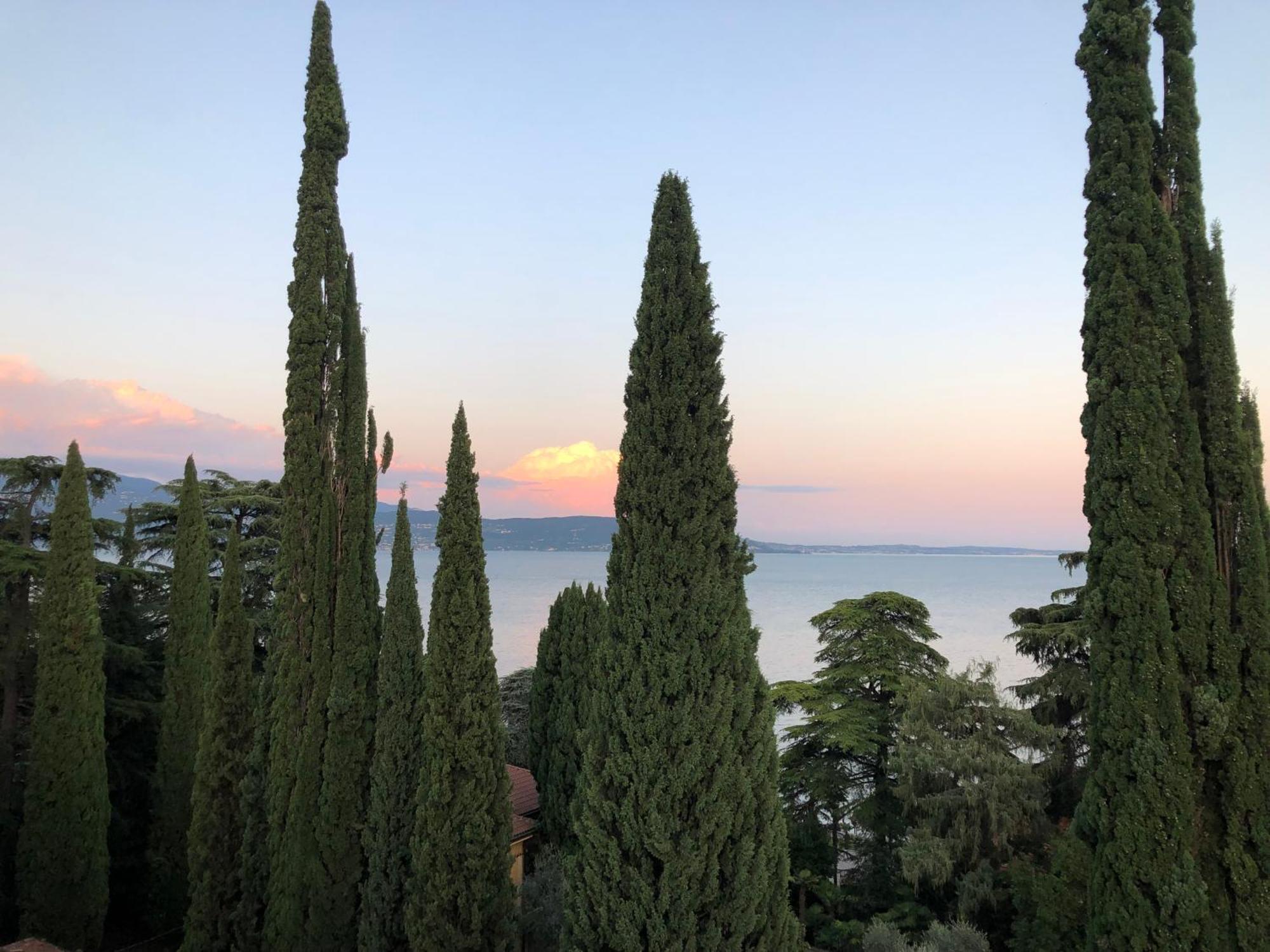 Residence Villa Alba Gardone Riviera Exterior foto